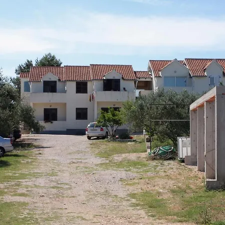 Family Friendly Seaside Jezera, Murter - 9684