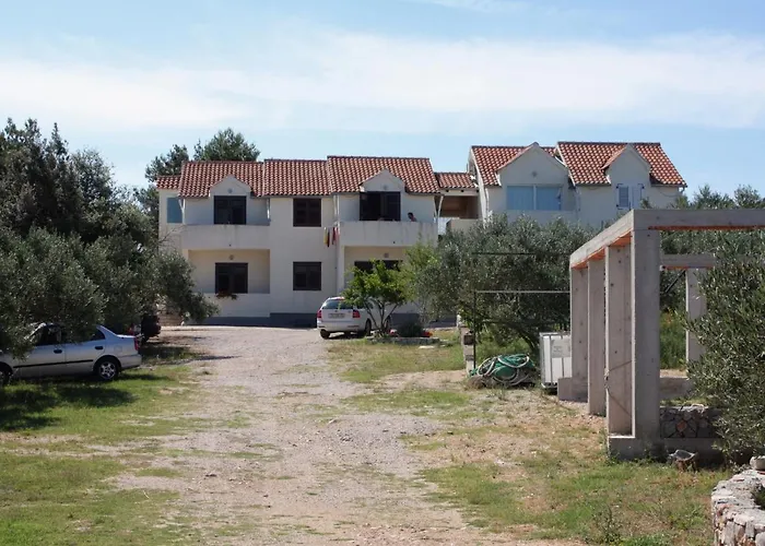 Family Friendly Seaside Jezera, Murter - 9684