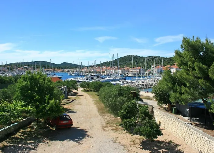 Family Friendly Seaside Apartments Jezera, Murter - 9684 * Jezera